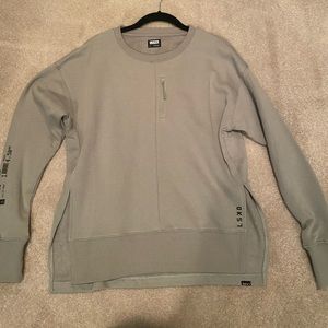 Workout sweatshirt